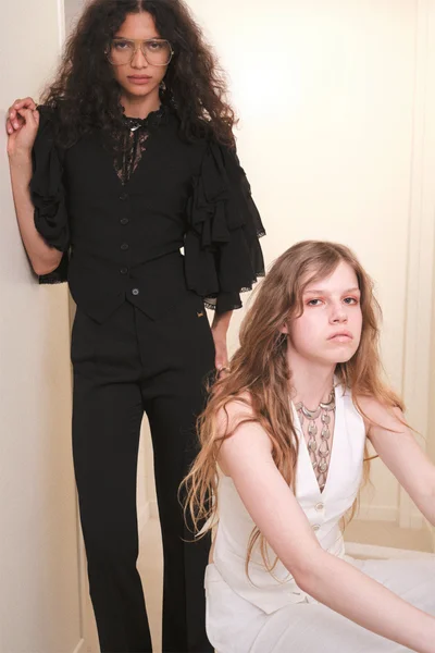 Look 11
